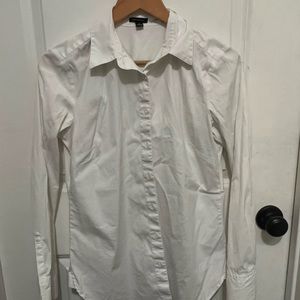 Ann Taylor button up shirt Sz 8 Gently Used